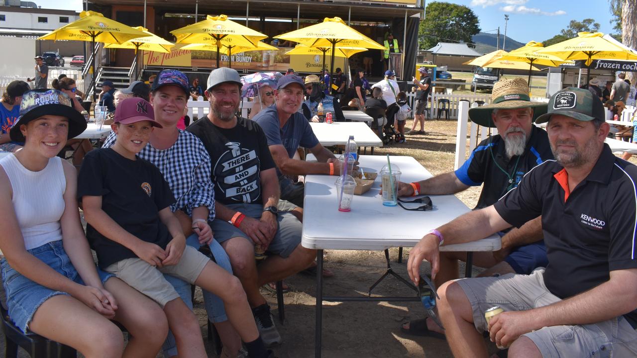 Ben Hinchcliffe, Mick Adams, Scott Cash, Kelvin Richardson, Carley Crosby, Ari Crosby and Ainsley Crosby. Burnout precinct at Rockynats 2022.