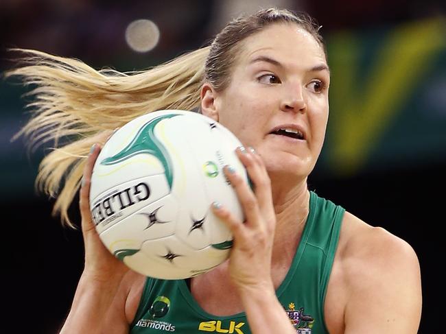 ADELAIDE, AUSTRALIA - AUGUST 31: Caitlin Bassett of the Diamonds wins the ball during the International Test match between the Australian Diamonds and England at Adelaide Entertainment Centre on August 31, 2016 in Adelaide, Australia. (Photo by Morne de Klerk/Getty Images)