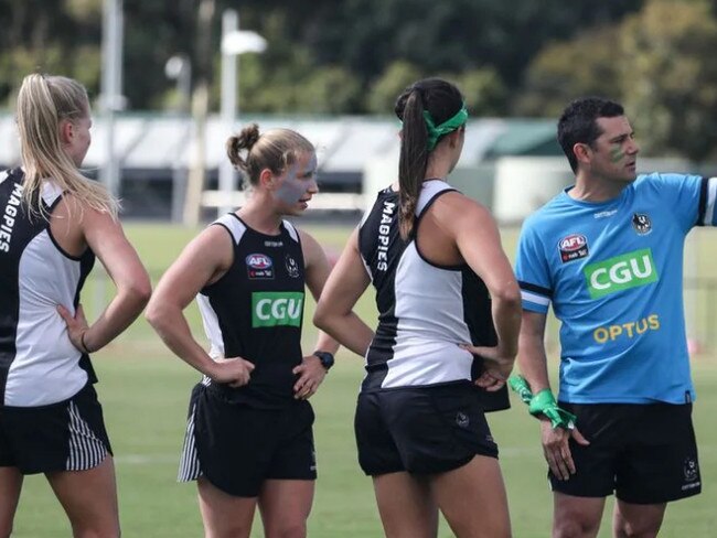 Pies and ADF join forces – Collingwood and the Australian Defence Force are leading the way in a unique shared pathway between the two organisations. Pictured are James Debono and players. Picture: Supplied