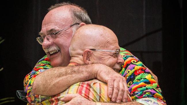 Liberal MP Warren Entsch embraces COUCH co-founder Charles Woodward in 2016. Picture: Facebook.