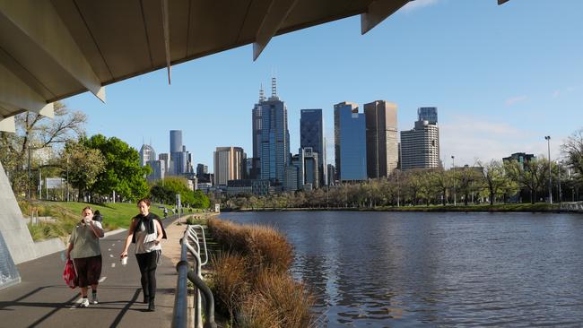 Melburnians have been freed from another set of restrictions. Picture: NCA NewsWire/David Crosling