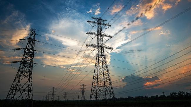 Queensland power prices: Government returns to electricity market | The ...