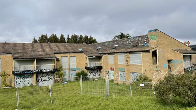 Berkeley Living Retirement Village shut down in 2017 and has now become an "eyesore" as residents dub the plot of land a "cesspool" of crime. Picture: Alice Barker.