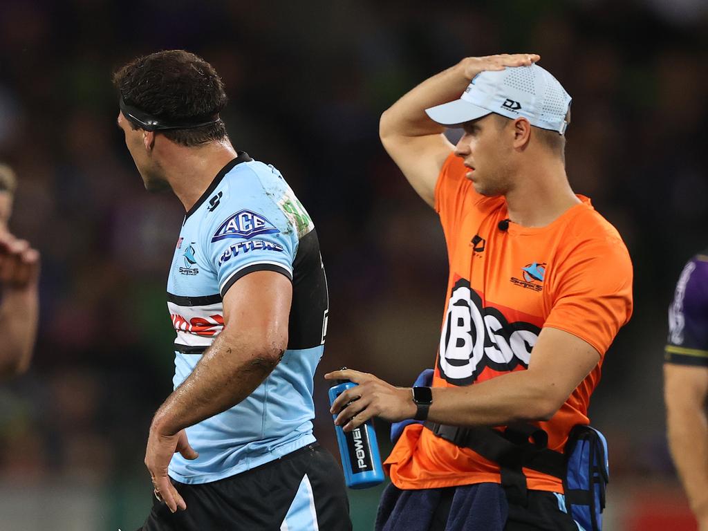 Dale Finucane leaves the field. Picture: Robert Cianflone/Getty