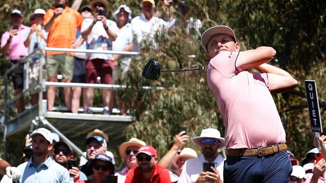 MELBOURNE . 03/12/2022. GOLFÃ Day 3 of the Australian Open Golf at the Victoria Golf Club, Melbourne.    Australian Cameron Smith drives at the 9th during his 3rd round   . Picture by Michael Klein