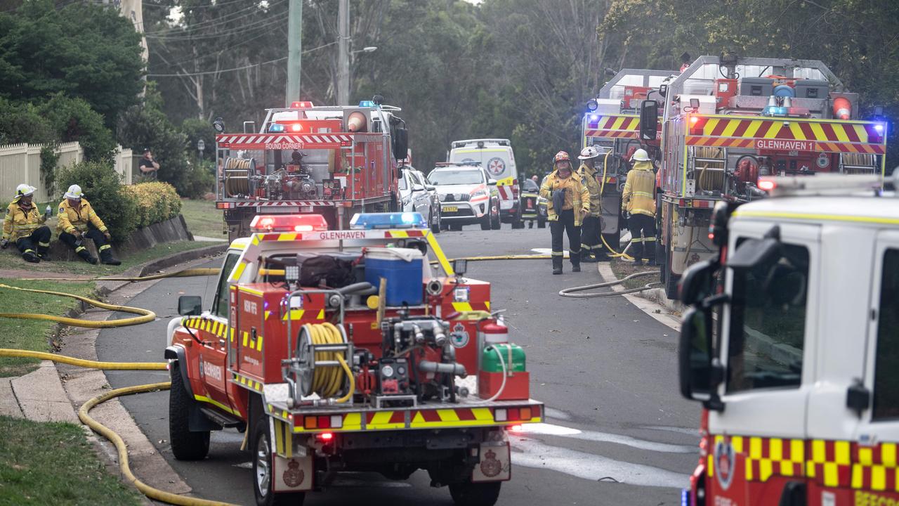 Crews rush to a bushfire in western Sydney. Picture: James Gourley/NCA NewsWire