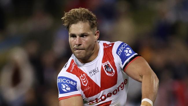 WOLLONGONG, AUSTRALIA - JULY 20: Jack De Belin of the Dragons looks to pass during the round 21 NRL match between St George Illawarra Dragons and Wests Tigers at WIN Stadium on July 20, 2023 in Wollongong, Australia. (Photo by Jeremy Ng/Getty Images)