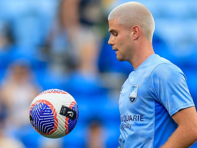 SYDNEY, AUSTRALIA - DECEMBER 02: Patrick Wood of Sydney FC warms up ahead of the A-League Men round six match between Sydney FC and Perth Glory at Allianz Stadium, on December 02, 2023, in Sydney, Australia. (Photo by Mark Evans/Getty Images)