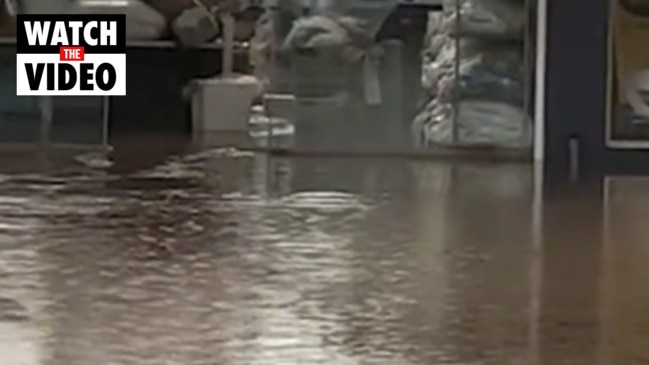 Flash flooding hits Melbourne