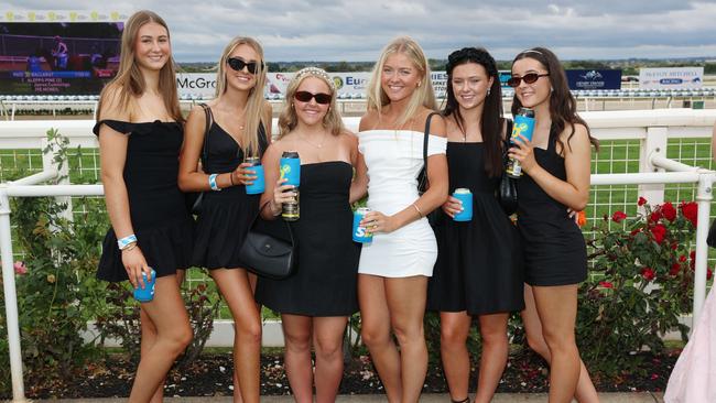 Livinia Cushing, Charlotte Perendergast, Piper Hart, Ainsley York, Leni Polkinghorne, Charlotte Frazer attend the Ballarat Cup. Picture: Brendan Beckett