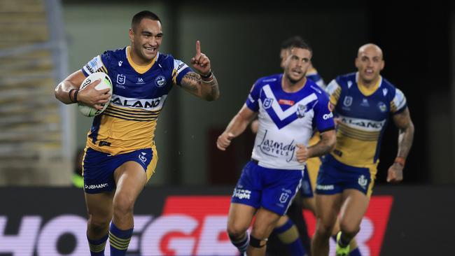 Marata Niukore snared one of the Eels’ six tries against the Bulldogs. Picture: Mark Evans/Getty Images