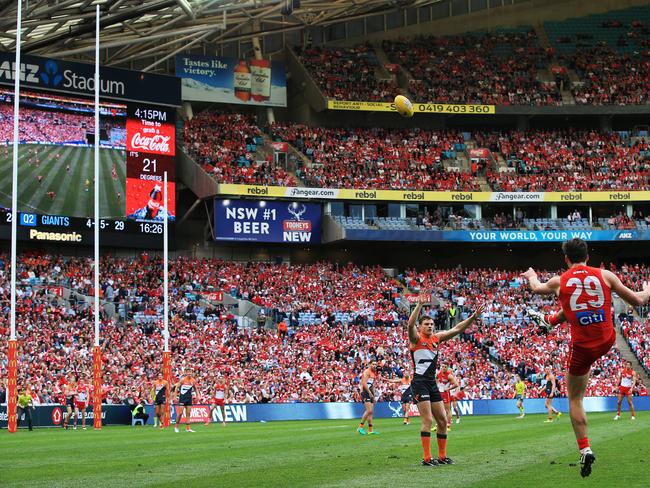 Over 60,000 fans watched the first finals meeting between the clubs.