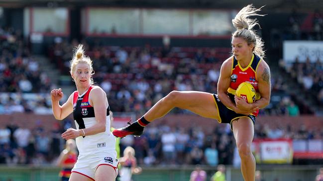 Anne Hatchard marks over Kate Shierlaw during Adelaide’s AFLW win over St Kilda on Sunday. Picture: Matt Turner (Getty).