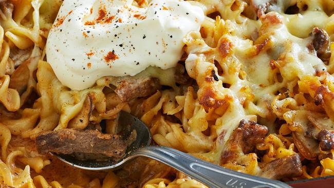 Easy-beef-stroganoff-pasta-bake-close-up