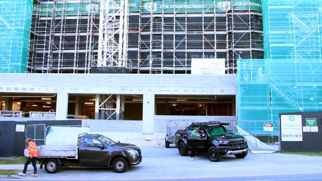 GCB Constructions Vantage View apartments at Benowa where work stopped and construction staff were collecting their tools. Tuesday 9th May 2023 Picture David Clark