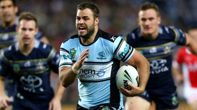 Shark's Wade Graham makes a break during the NRL Elimination Final between the Cronulla Sharks and the North Queensland Cowboys at Allianz Stadium, Moore Park . Picture : Gregg Porteous