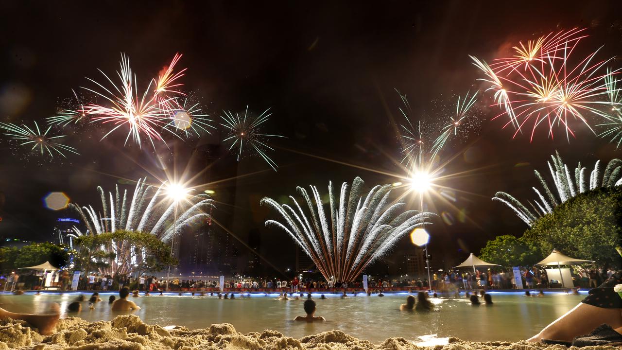 amateur photos brisbane new years fireworks