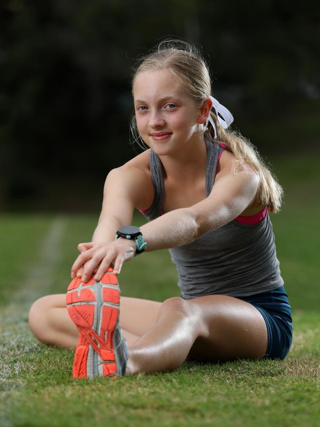 Distance runner Isabella Harte. Photographer: Liam Kidston.