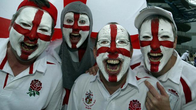 NOVEMBER 16, 2003 : English fans at Telstra Stadium in Sydney 16/11/03 during Rugby World Cup (RWC) semi final England v France. Pic Jeff Darmanin. Union / Fan