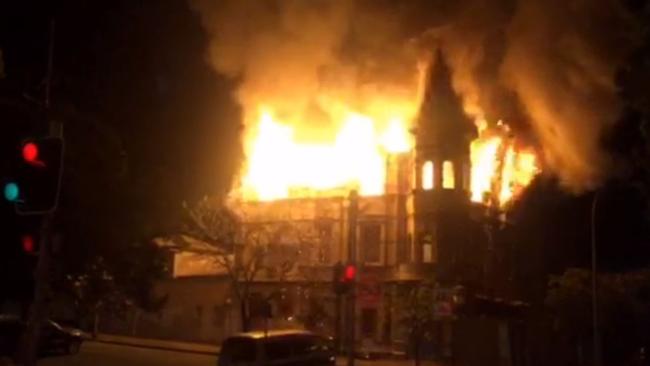 The abandoned heritage listed Broadway Hotel in Woolloongabba goes up in flames.