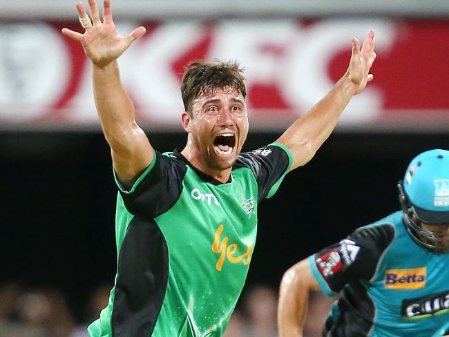 BRISBANE, AUSTRALIA - DECEMBER 20: Melbourne player Marcus Stoinis appeals to the umpire during the Big Bash League match between the Brisbane Heat and the Melbourne Stars at The Gabba on December 20, 2017 in Brisbane, Australia. (Photo by Jono Searle/Getty Images)