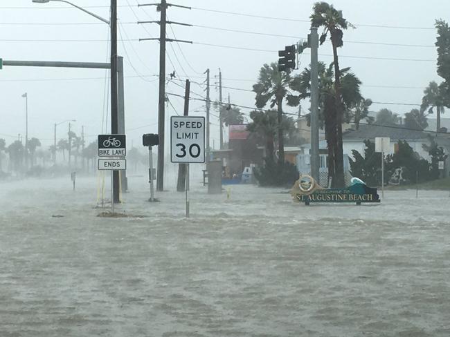 Hurricane Matthew: Savannah braces for destruction | news.com.au ...