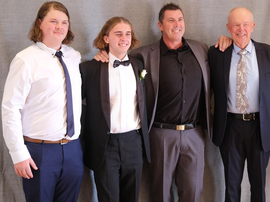 Geelong debutante ball photos: teenagers dress up at the Capri ...