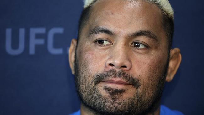 Mark Hunt, speaks with the media during a news conference for UFC 209.