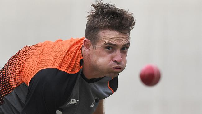 New Zealand bowler Tim Southee takes part in a training session at the SCG on Thursday. Picture: AAP