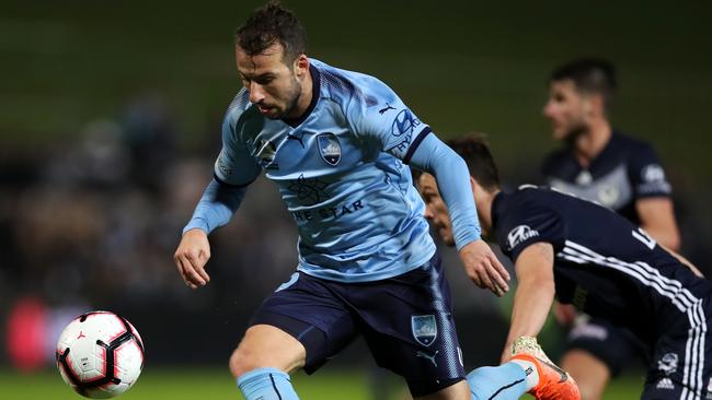 Sydney FC striker Adam Le Fondre has his eyes on grand final glory. 