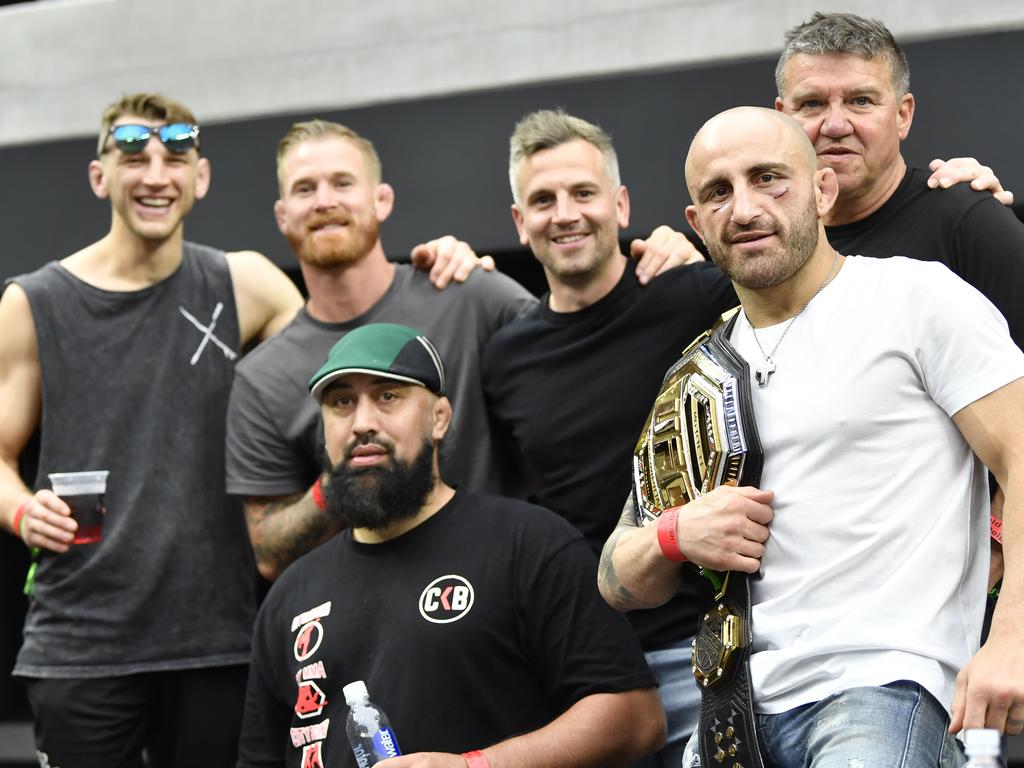 Inside Alex Volkanovski's team as he prepares for UFC 290 title