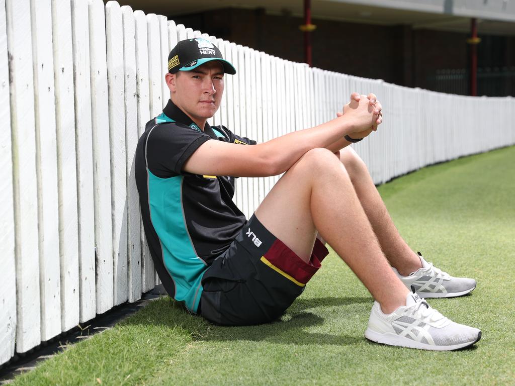 Renshaw was replaced in the side by Queensland teammate Marnus Labuschagne.