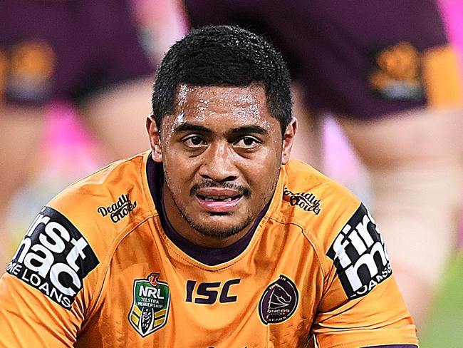 BRISBANE, AUSTRALIA - MAY 12: Anthony Milford of the Broncos looks dejected after the Broncos' defeat during the round ten NRL match between the Manly Sea Eagles and the Brisbane Broncos at Suncorp Stadium on May 12, 2018 in Brisbane, Australia.  (Photo by Albert Perez/Getty Images)