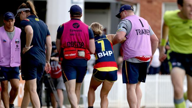 Nikki Gore was forced from the field after suffering an ankle injury. Picture: Getty Images.