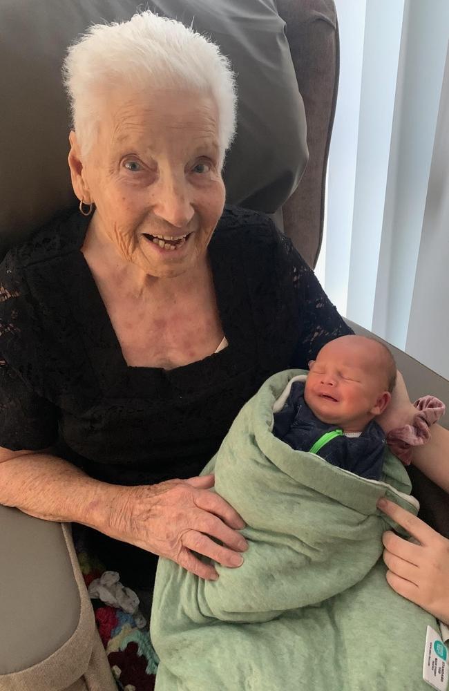 Ann Skinner, 94, with great-great-grandson Harrison Bottrell. Photo: Supplied.