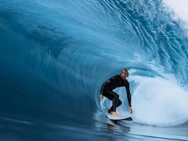 Top 20 Finalists 2016 Nikon Surf Photo of the Year. Photo - Luke Shadbolt. Owen Wright puts on one of the most impressive displays of backhand tube riding I've ever witnessed in Wollongong. He left this session and went straight to the airport, flying to West oz and proceeding to put on a backhand tube riding clinic at the box during the Margaret River Pro.