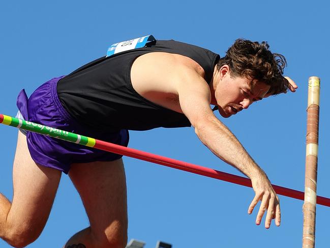 ADELAIDE, AUSTRALIA - APRIL 12: Mens Pole Vault qualification Lachlan Burns of Victoria during the 2024 Australian Athletics Championships at SA Athletics Stadium on April 12, 2024 in Adelaide, Australia. (Photo by Sarah Reed/Getty Images)