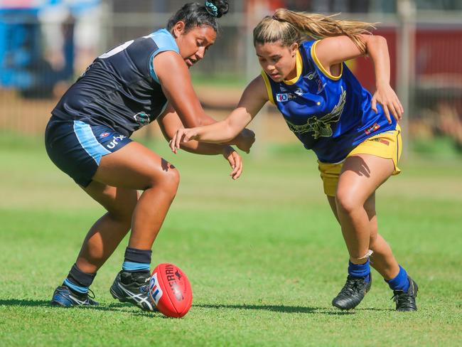 Desley Ah Wang (L) and Kaylah Motlop as Darwin Buffettes V Wanderers at Marrara No 2 .Picture GLENN CAMPBELL