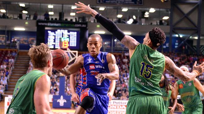 Sixers star Jerome Randle takes on the Townsville defence at Adelaide Arena. Picture: Tom Huntley