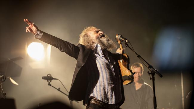 Warren Ellis and the Dirty Three Photo Credit: Dark Mofo/Rémi Chauvin, 2019 Image Courtesy Dark Mofo, Hobart, Tasmania, Australia