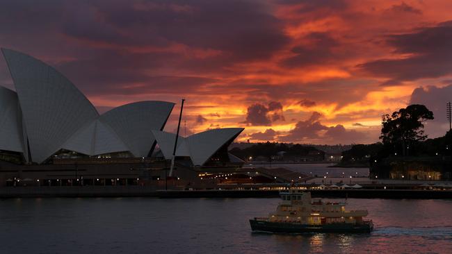 Sydney will not see calm weather until midway through next week, the BOM predicts. Picture: NCA NewsWire / Dylan Coker