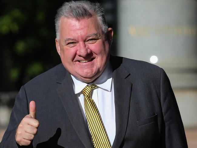 SYDNEY, AUSTRALIA - NCA NewsWIRE Photos- JULY 11 2023:  Craig Kelly pictured arriving at the Federal court in Sydney for his trial; AEC v Craig Kelly Federal Trial, The AEC claims the ex-politician did "public harm" by displaying UAP posters before this year's federal election that did not properly display required details of the party. Picture: NCA NewsWire /Gaye Gerard