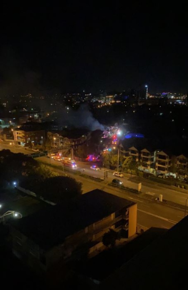 A fire has destroyed a home in Kangaroo Point overnight. Picture: Matt Donovan