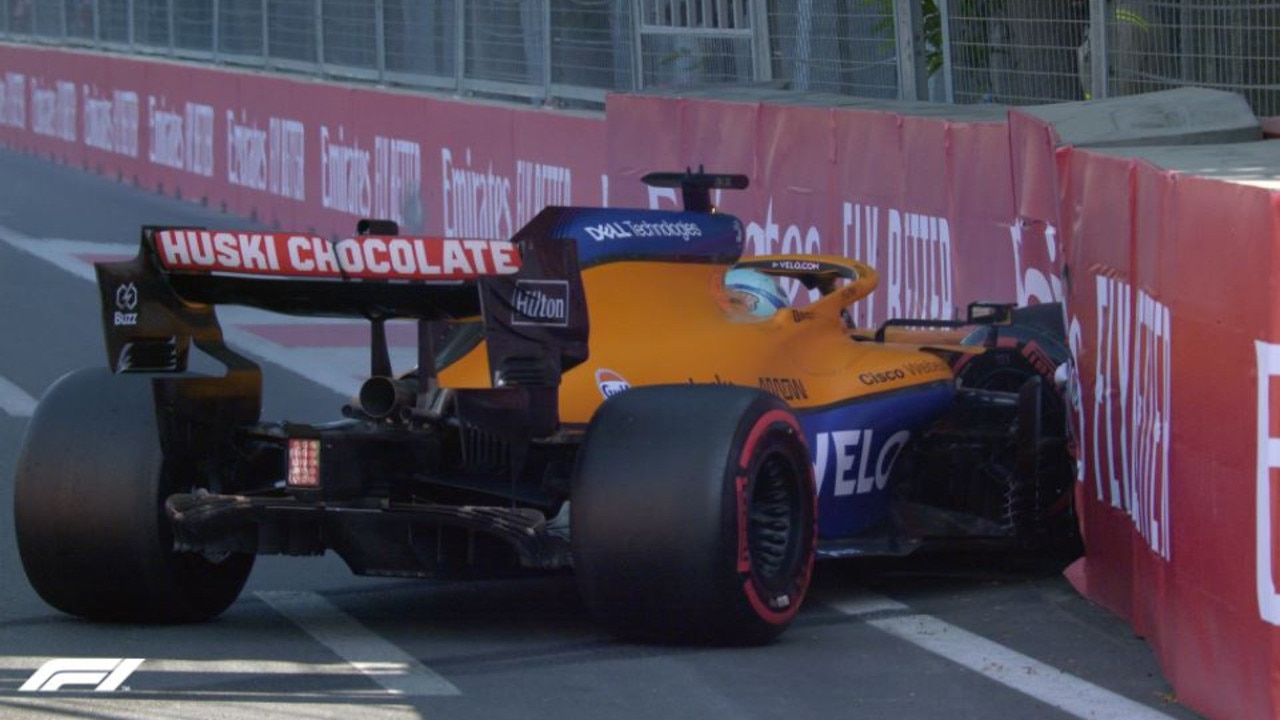 Ricciardo crashes out in Q2 at Baku.