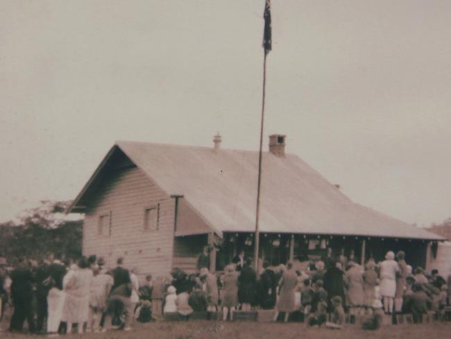 The opening of Lisarow Public School in 1928.