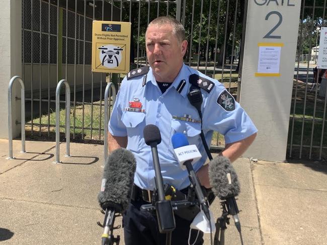 Cops successfully move on Convoy to Canberra protesters from EPIC