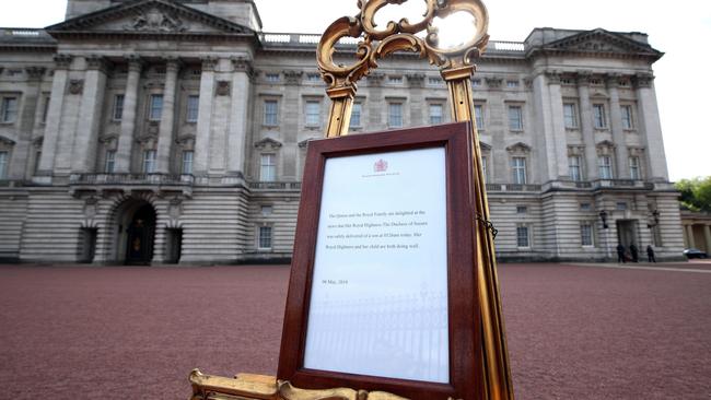 There was still some tradition with the easel placed at the gates of the Buckingham Palace to inform the public. Picture: Yui Mok / POOL / AFP