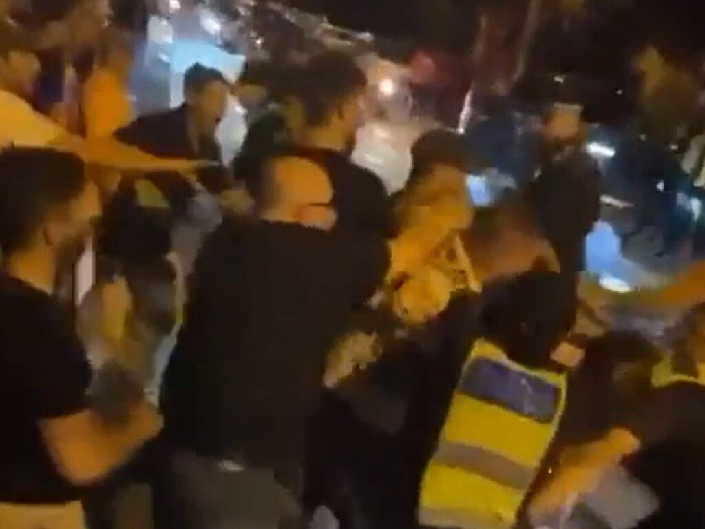 Palestinian-Israeli clashes turn violent in Melbourne