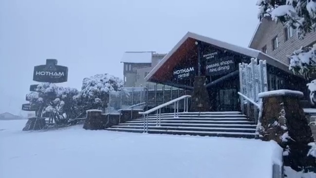 Cold Front Brings Heavy Snow to Australia's Alpine Areas Ahead of Ski Season