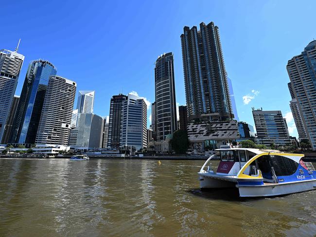 19/4/2024 : Brisbane skyline from the Wilson Outlook and Kangaroo Point. pic: Lyndon Mechielsen/Courier Mail